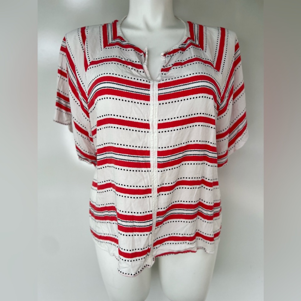 Elle White Coral Women’s Top Batwing Sleeves, geometric patterns X-Large